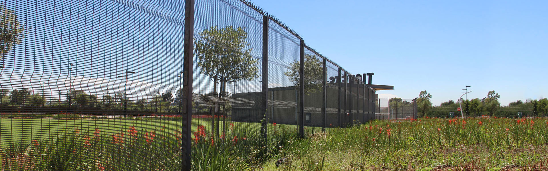 桥梁防落网,护栏网片,防抛网,防护栅栏,高速护栏网,绿色护栏网,隔音墙,隔离栅